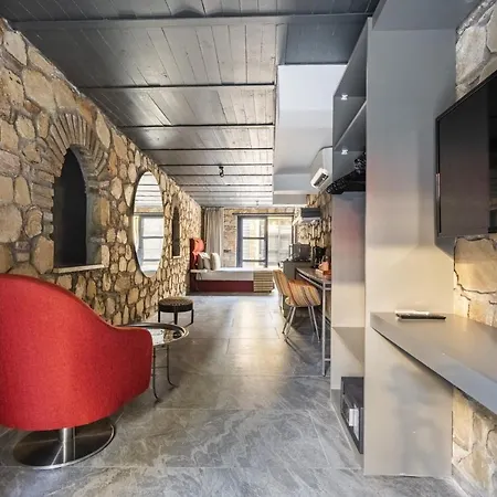 Marvelous Studio Flat Near Hadrians Gate Apartment